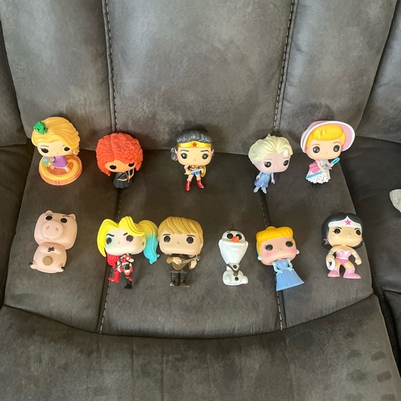 Funko Vibrant Heroes and Princesses Set - Picture 5 of 5